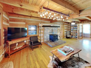 Studio (3 Bedrooms) | Property amenity