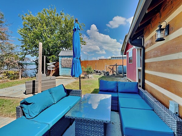 Studio (3 Bedrooms) | Property amenity