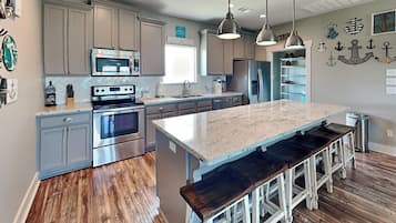 House (3 Bedrooms) | Property amenity