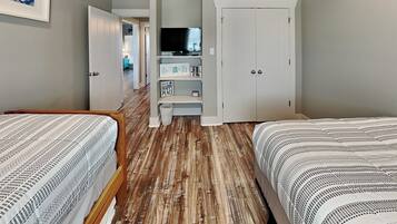 House (3 Bedrooms) | Property amenity