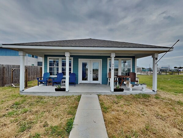 House (3 Bedrooms) | Property amenity