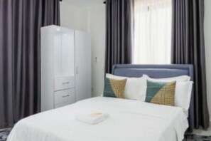 3 chambres, fer et planche à repasser, accès Internet, draps fournis