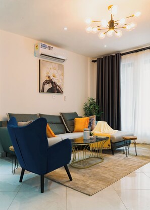 Living area - The Avery 2B Apartments at Odomaa Place (Accra)