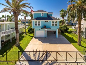 House (3 Bedrooms) | Property amenity