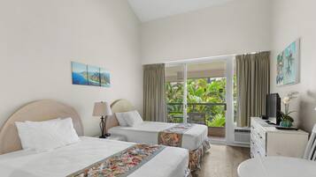 Condo (0 Bedroom) | Front of property