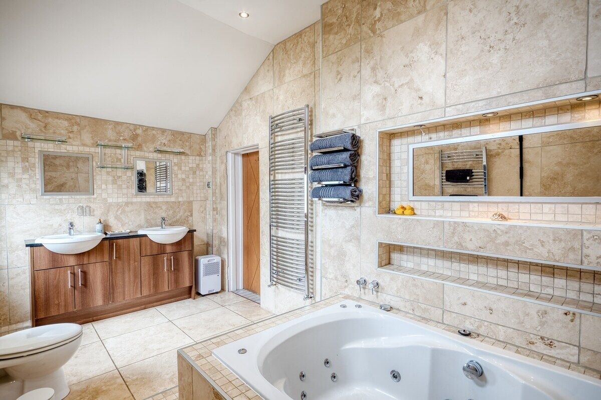 Hair dryer, towels