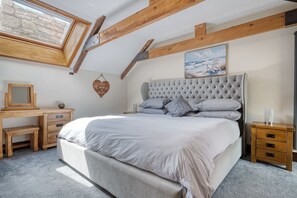 3 bedrooms, free WiFi, bed sheets