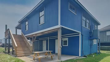 House (4 Bedrooms) | Property amenity