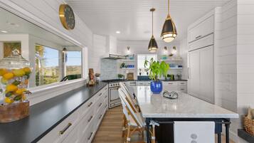 House (3 Bedrooms) | Property amenity