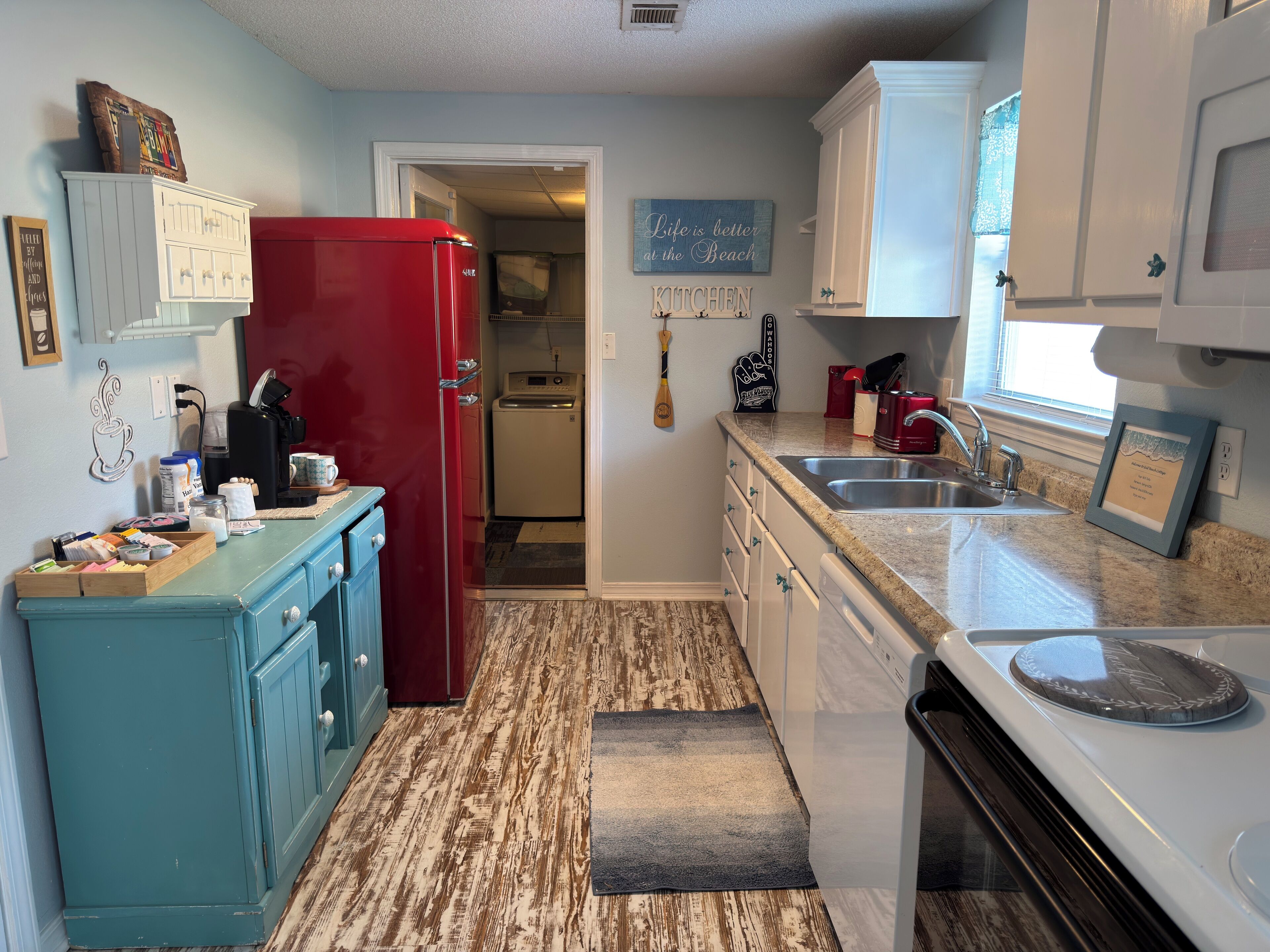 Microwave, oven, stovetop, dishwasher