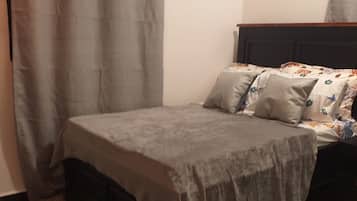 1 bedroom, WiFi, bed sheets