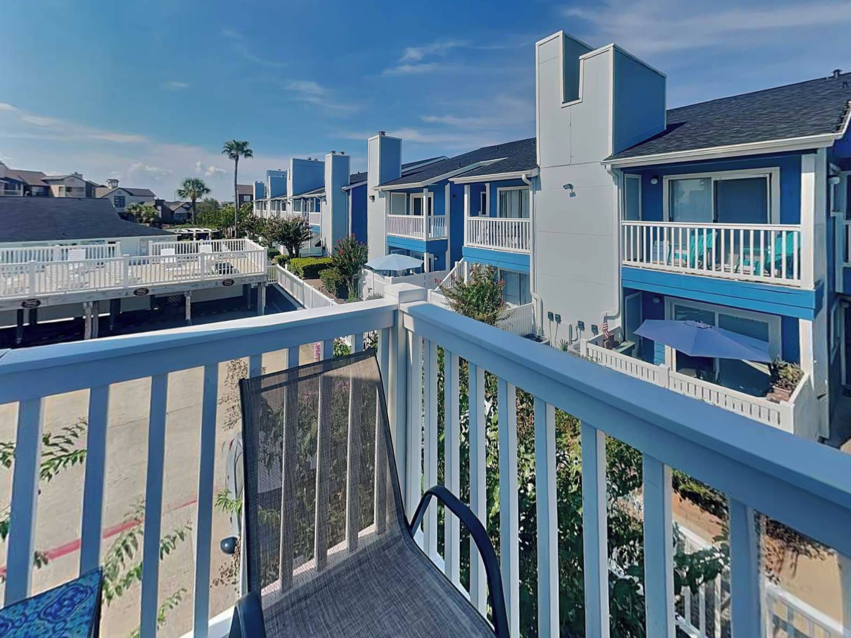 Condo (2 Bedrooms) | Property amenity