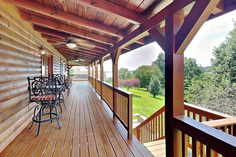 Pinnacle Place by Jackson Mountain Rentals
