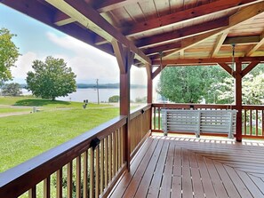 Studio (3 Bedrooms) | Property amenity