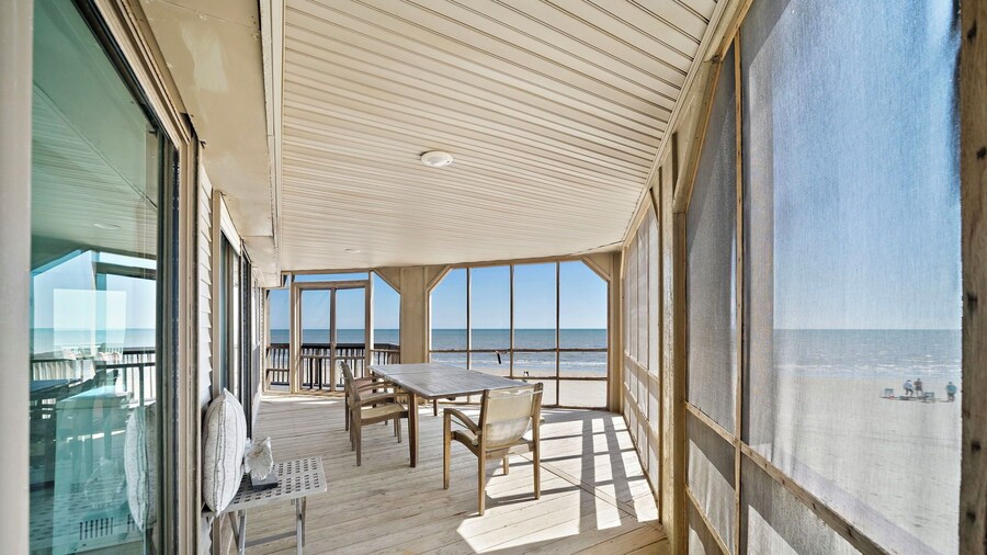 Pirates Beach Retreat