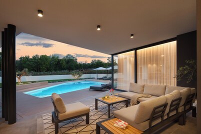 Luxury & Modern 4-bedroom villa with complete privacy in delightful Brgod