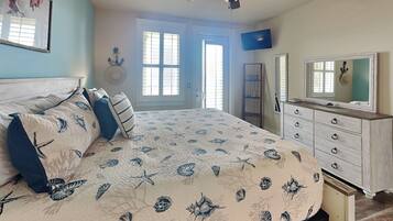 Condo (2 Bedrooms) | Property amenity