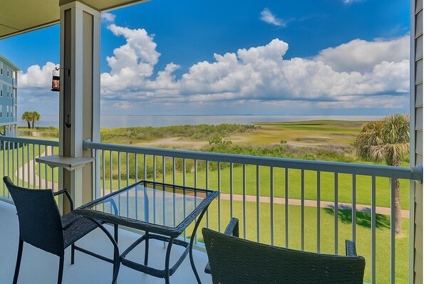 Condo (2 Bedrooms) | Vista frontal de la propiedad