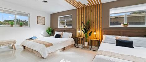 4 bedrooms, desk, iron/ironing board, travel cot