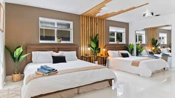 4 chambres, bureau, fer et planche à repasser, lit parapluie