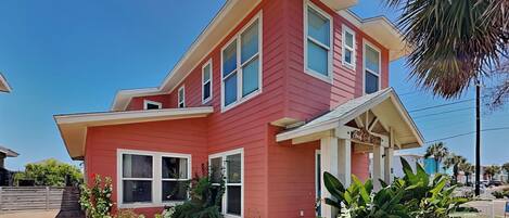 獨棟房屋 (4 Bedrooms) | 住宿正面