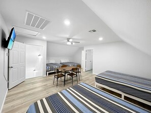 Iron/ironing board, travel cot, WiFi