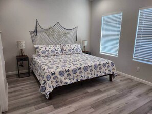 4 Schlafzimmer, Bügeleisen/Bügelbrett, WLAN, Bettwäsche