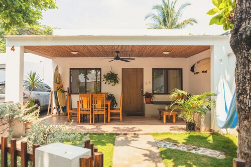 Beachfront Beach Break Villa @SurfCity