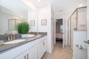 House, Multiple Beds (9056SH-The Retreat at ChampionsGate) | Bathroom - 9056sh-the Retreat at Championsgate (Davenport)