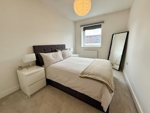 1 bedroom, WiFi, bed sheets