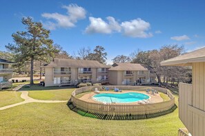 Exterior - Little Condo By The Bay (Daphne)