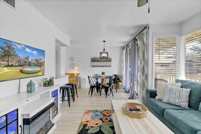 Little Condo By The Bay