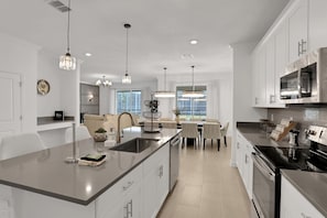 House, Multiple Beds (8946PTD- The Retreat at ChampionsGate) | Private kitchen - 8946ptd- The Retreat at Championsgate (Kissimmee)