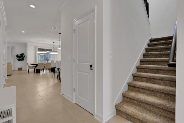 House, Multiple Beds (8946PTD- The Retreat at ChampionsGate) | Interior