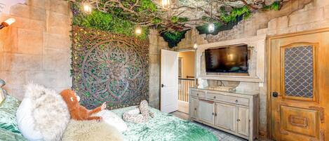 7 多间卧室、办公桌、熨斗/熨衣板、旅行婴儿床