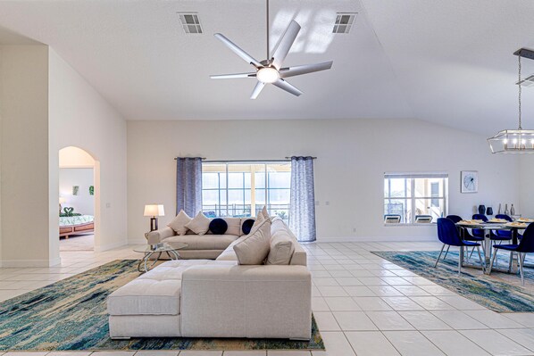 Hus, flere senger (416BC-West Haven) | Oppholdsområde