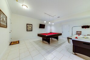 Ferienhaus, Mehrere Betten (416BC-West Haven) | Spielezimmer