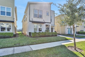 House, Multiple Beds (8966CCD-The Retreat at Championsgate) | Exterior