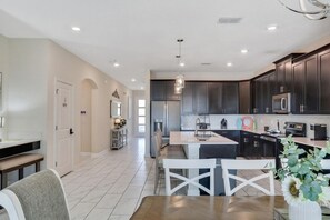 House, Multiple Beds (8966CCD-The Retreat at Championsgate) | Private kitchen - 8966ccd-the Retreat at Championsgate (Davenport)
