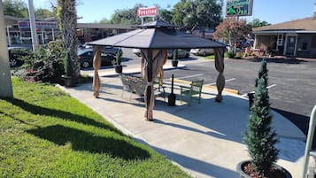 Enceinte de lâhĂ©bergement