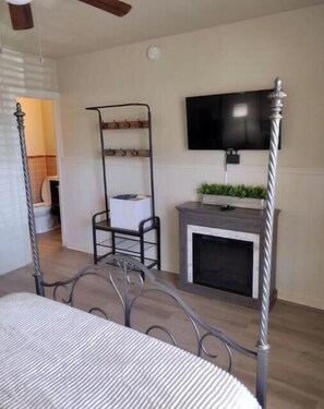 1 chambre, Wi-Fi gratuit, draps fournis