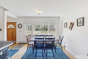 Dining - Private house w/ seasonal mountain & meadow views, pond, balcony, porch, jacuzzi (Waitsfield)