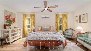 3 Schlafzimmer, Schreibtisch, Bettwäsche