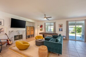 TV, fireplace, video games, table tennis