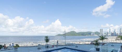 Basic-Apartment | Pool