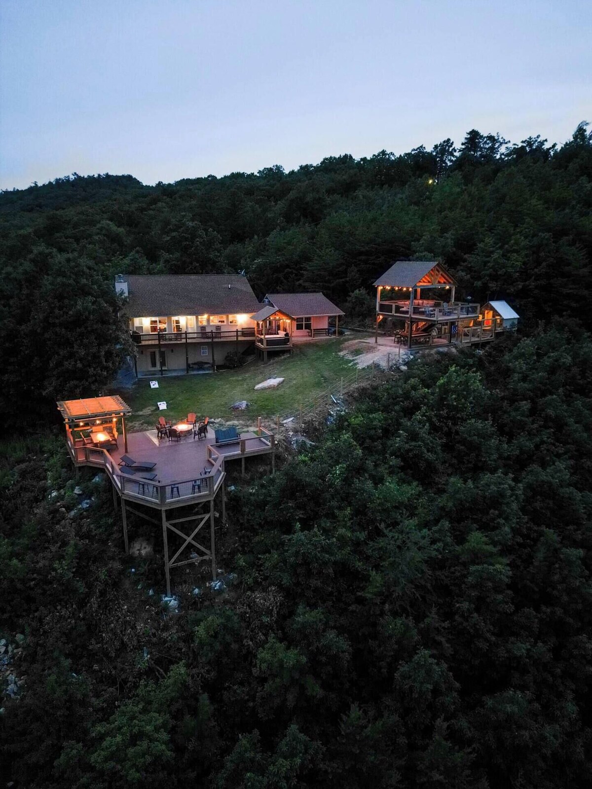 Breathtaking Views • Retreats & Celebrations