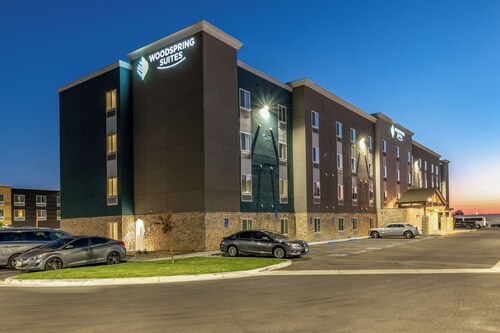 WoodSpring Suites Bakersfield Airport