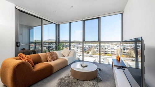Cloud Nine in Phillip  Pool, Gym, Cinema ,Carpark
