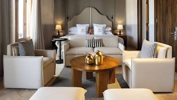Suite, 1 King Bed