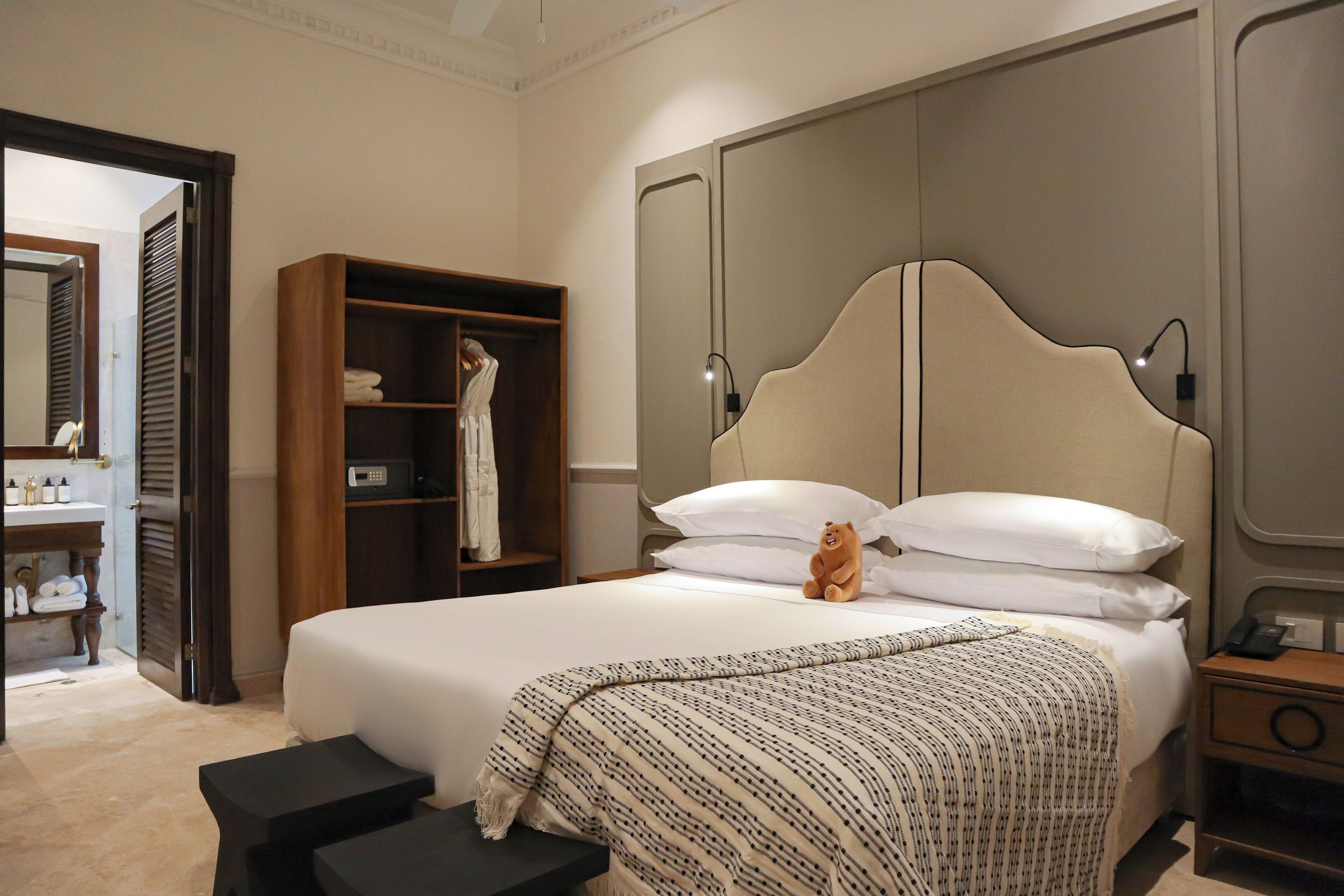 Habitación Premium, 1 cama de matrimonio grande | Ropa de cama de alta calidad y edredones de plumas